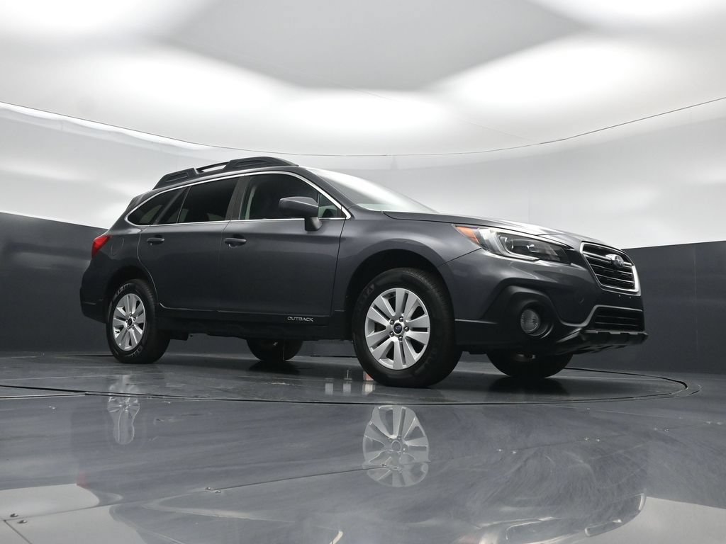 Used 2019 Subaru Outback 2.5i Premium AWD/4WD image 3