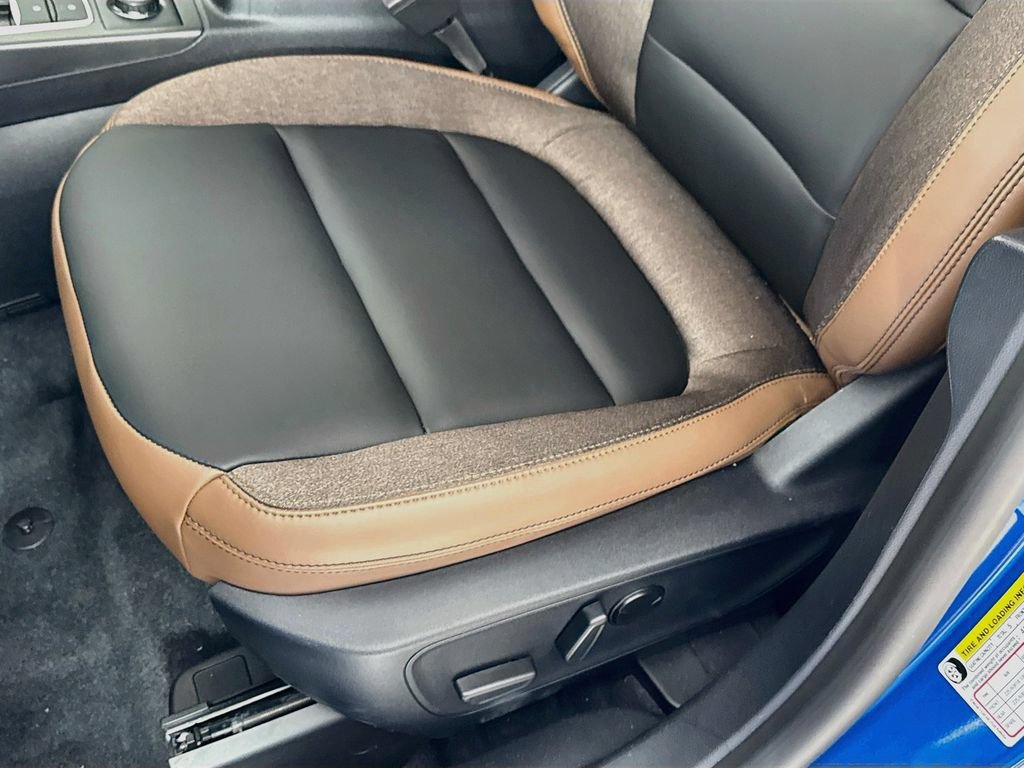 Certified 2025 Ford Bronco Sport Outer Banks w/ Outer Banks Tech Package+ AWD/4WD image 23