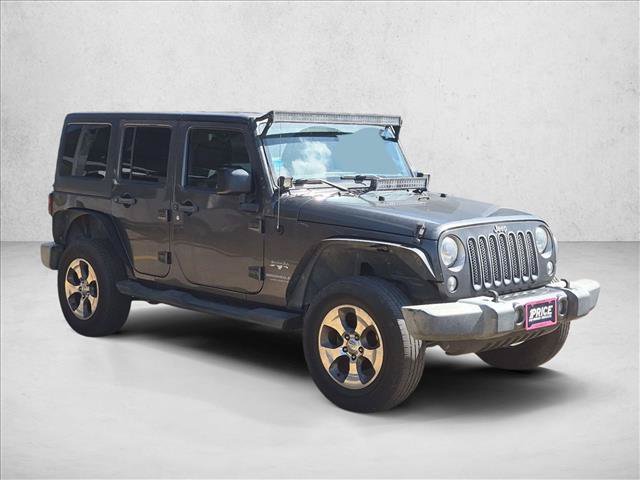 Used 2017 Jeep Wrangler Unlimited Sahara w/ Connectivity Group AWD/4WD image 3