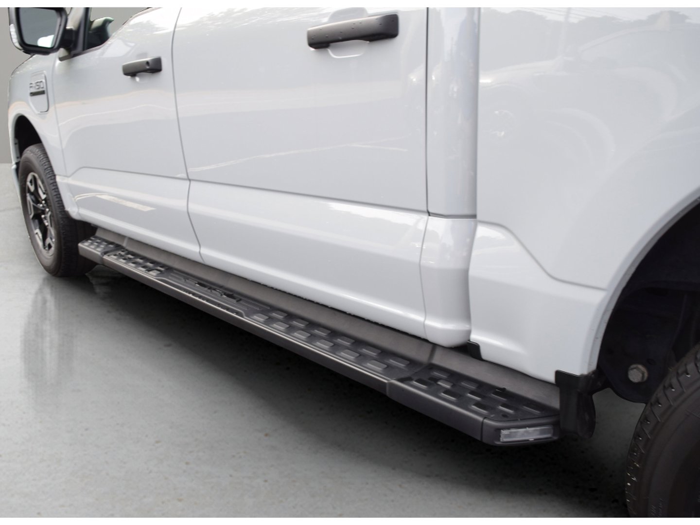 Certified 2023 Ford F150 Lightning XLT w/ Tow Technology Package image 6