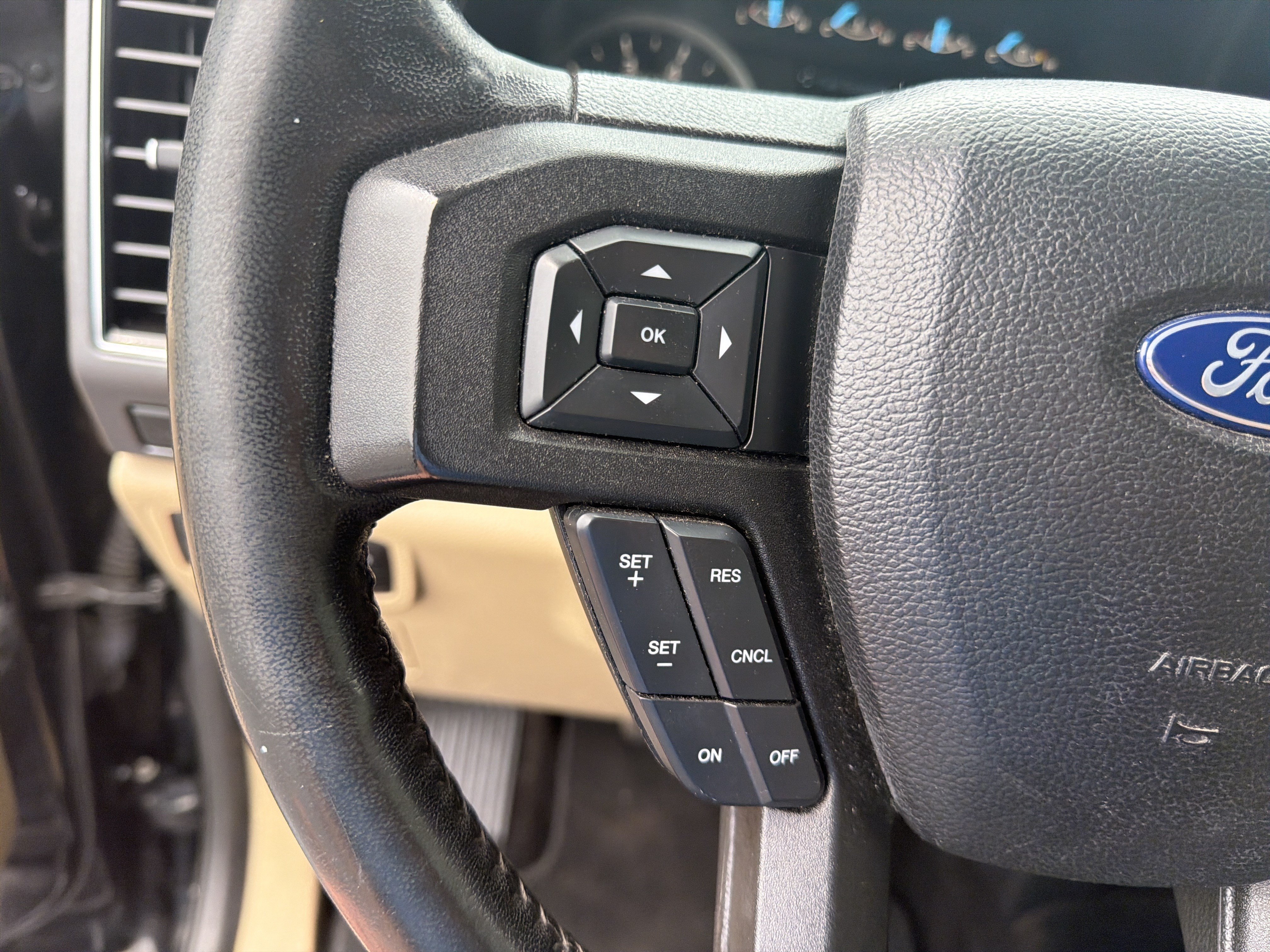 Certified 2018 Ford F150 XLT w/ Equipment Group 302A Luxury AWD/4WD image 33