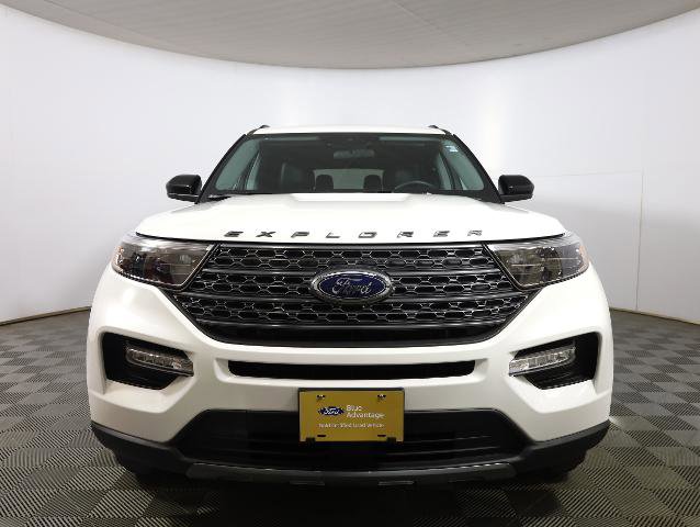 Certified 2023 Ford Explorer XLT w/ Equipment Group 202A AWD/4WD image 3