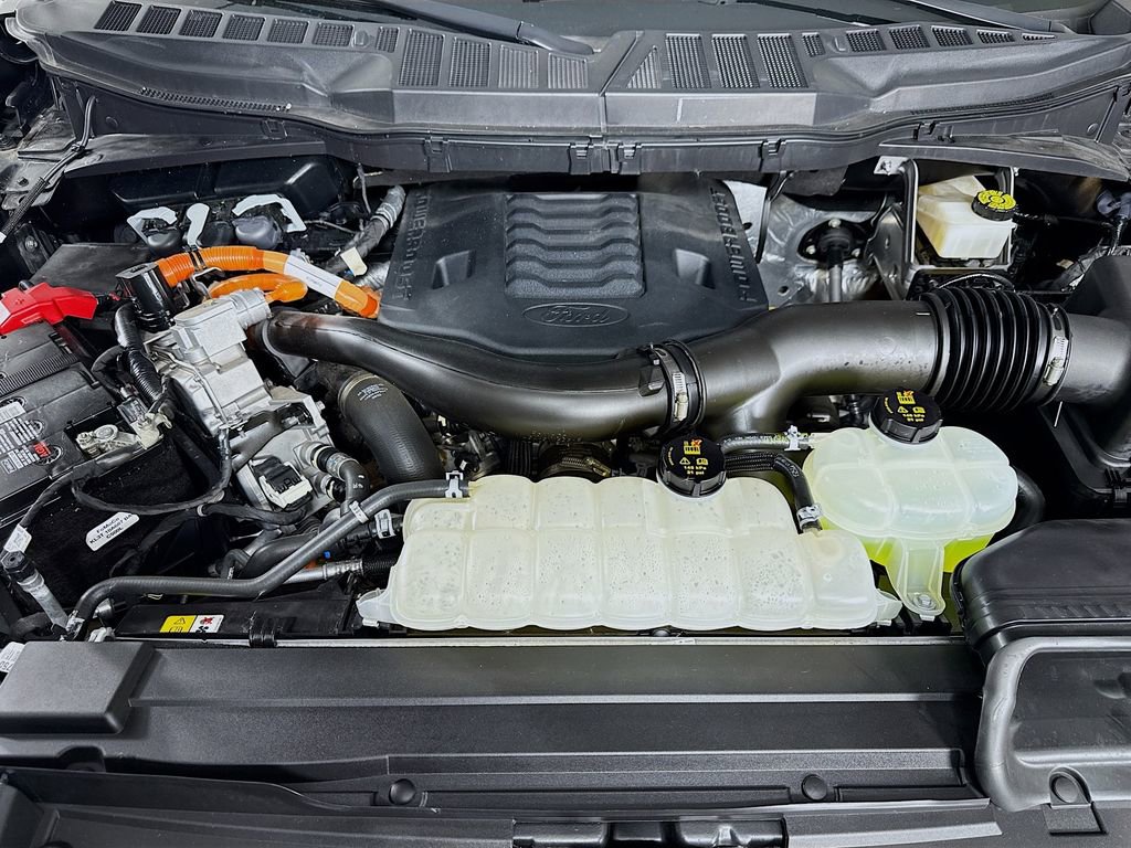 Certified 2023 Ford F150 XLT w/ Equipment Group 302A High image 33