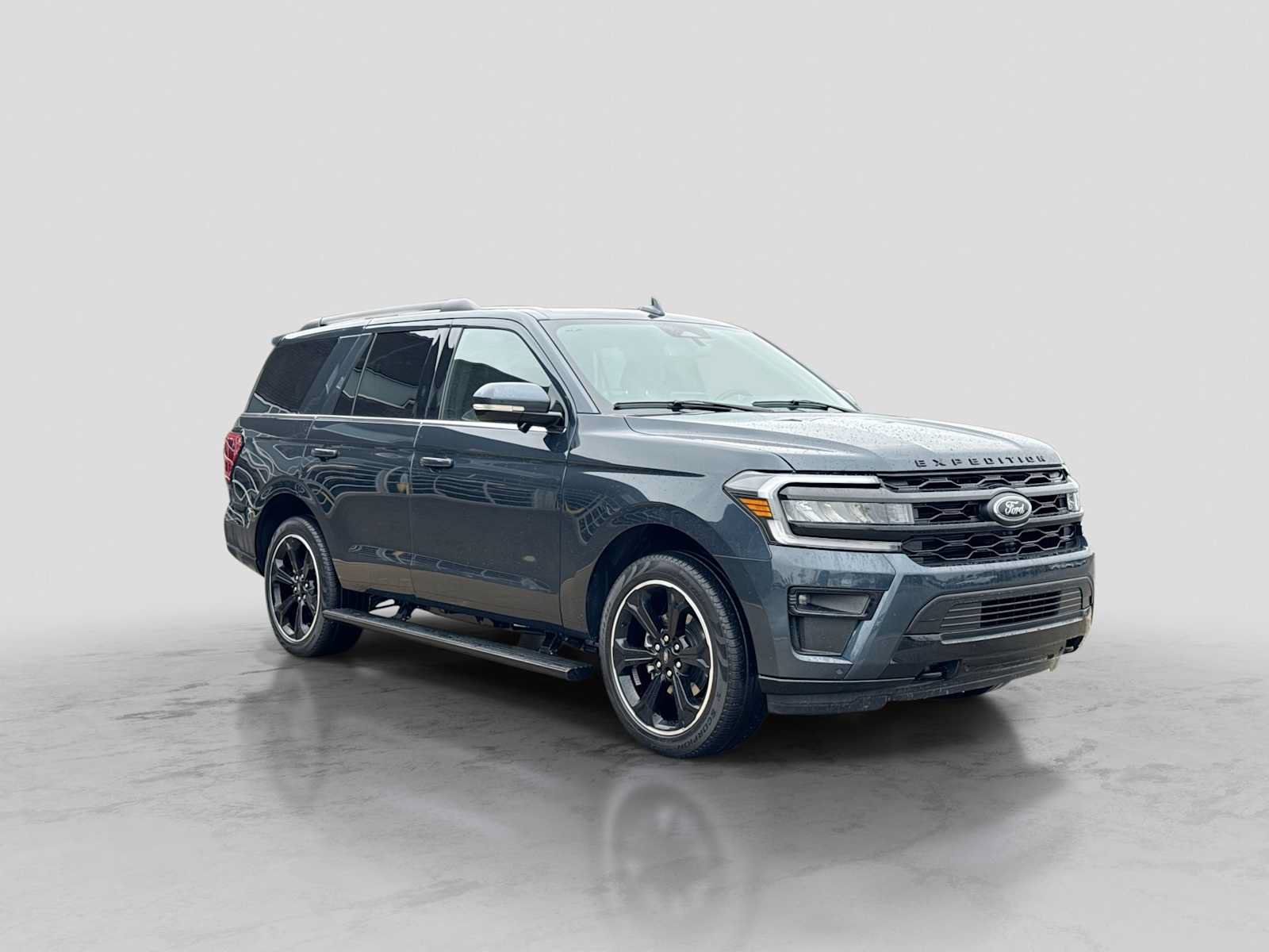 Certified 2024 Ford Expedition Limited AWD/4WD image 8