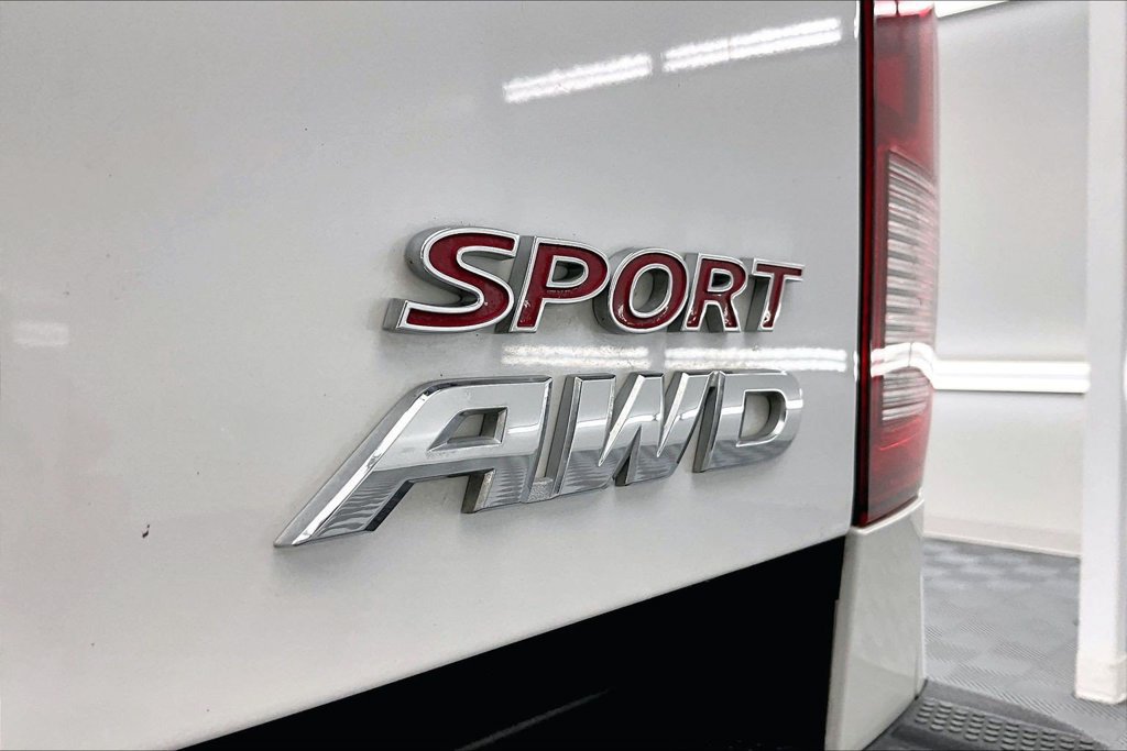 Used 2023 Honda Ridgeline Sport image 8