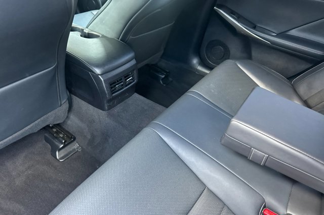 Used 2019 Lexus IS 300 F Sport image 13