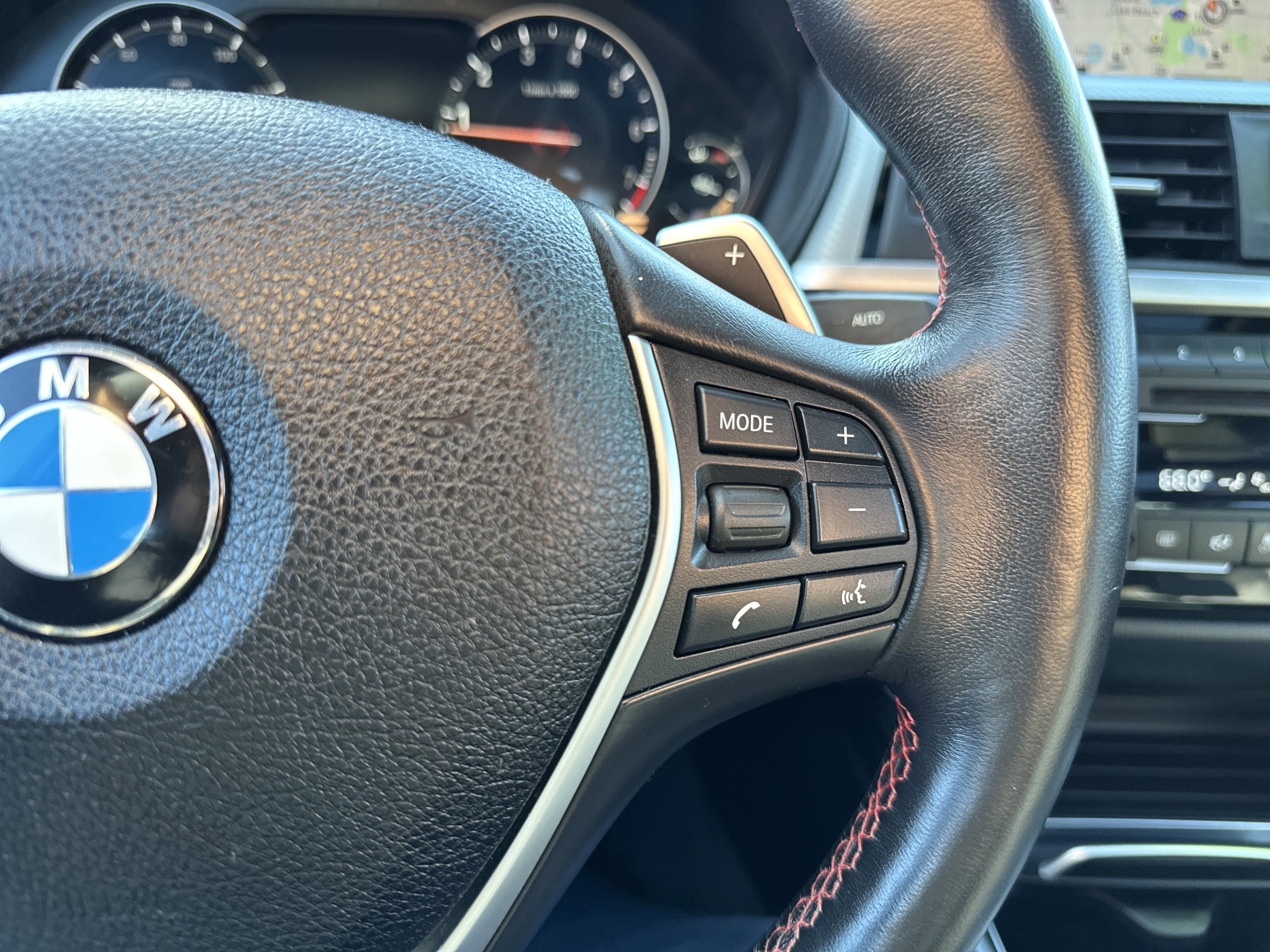 Used 2018 BMW 330i xDrive 330i xDrive image 16