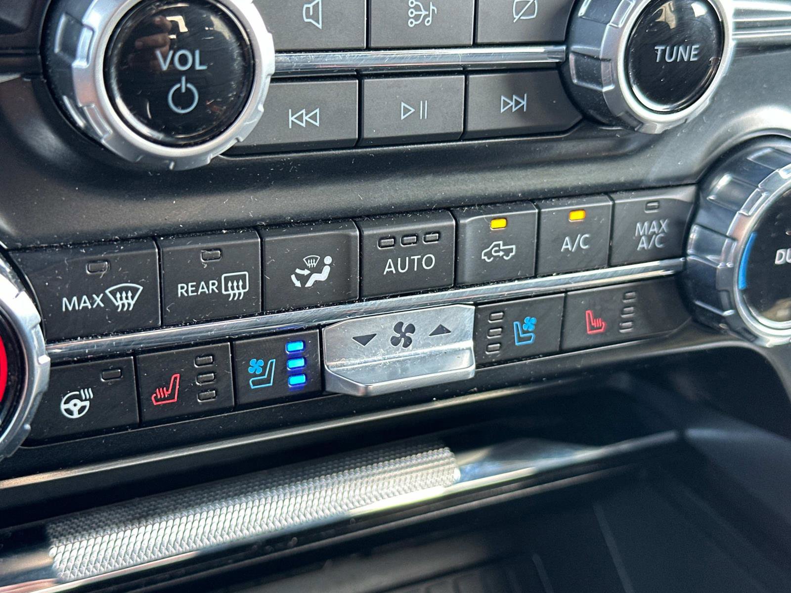 Certified 2024 Ford F150 Platinum image 23