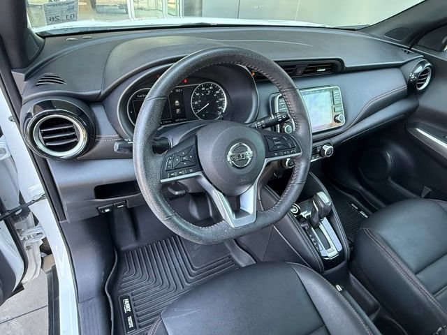 Used 2020 Nissan Kicks SR w/ SR Premium Package FWD image 10