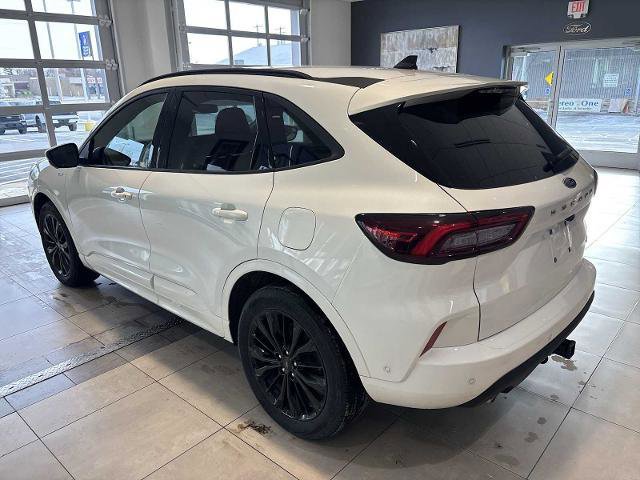 Certified 2023 Ford Escape ST-Line Elite w/ Premium Technology Package image 3