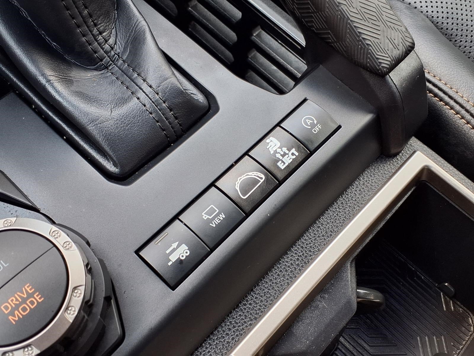 Used 2024 Toyota Tacoma Limited w/ Limited Package (LT) AWD/4WD image 22