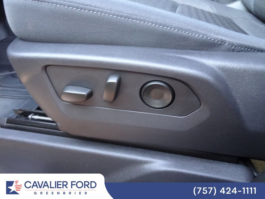 Used 2024 Chevrolet Silverado 1500 LT AWD/4WD image 9