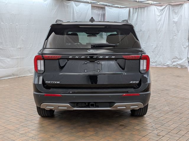 Certified 2025 Ford Explorer Active w/ Active Comfort Package image 4