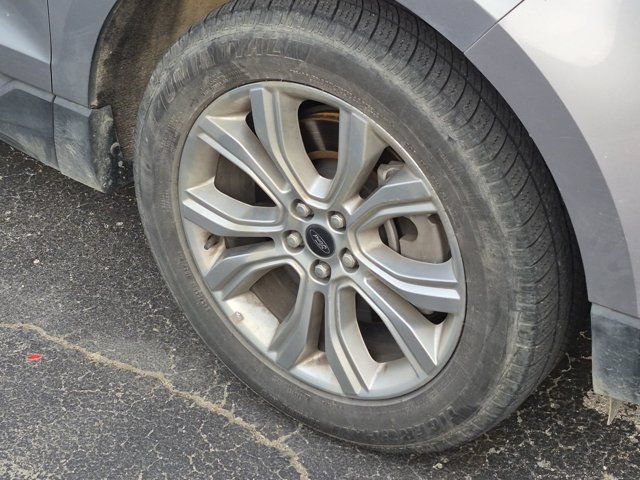 Certified 2024 Ford Edge Titanium AWD/4WD image 6