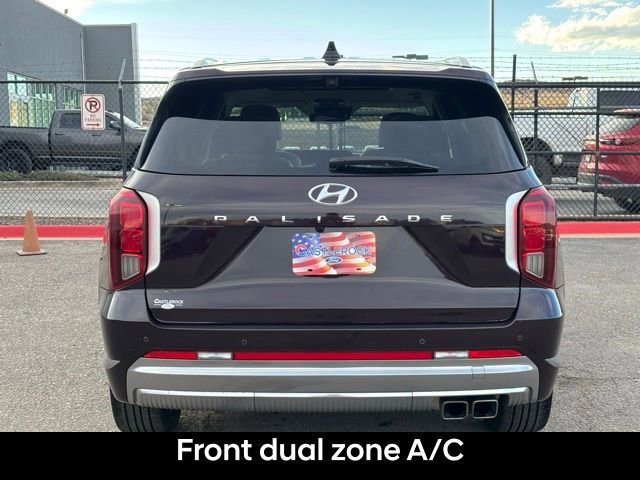 Used 2024 Hyundai Palisade Calligraphy image 4