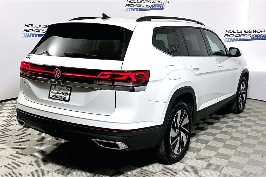 Used 2025 Volkswagen Atlas SE FWD image 9
