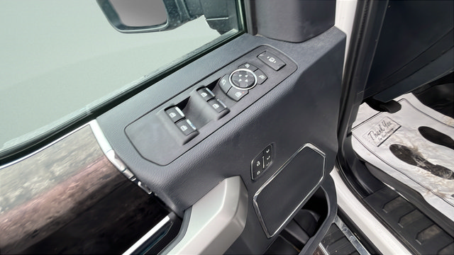 Certified 2022 Ford F350 Lariat w/ Chrome Package AWD/4WD image 11