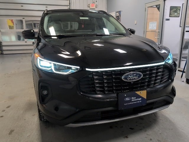 Certified 2024 Ford Escape Platinum image 9