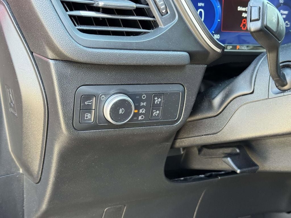 Certified 2021 Ford Escape SEL w/ Technology Package AWD/4WD image 9