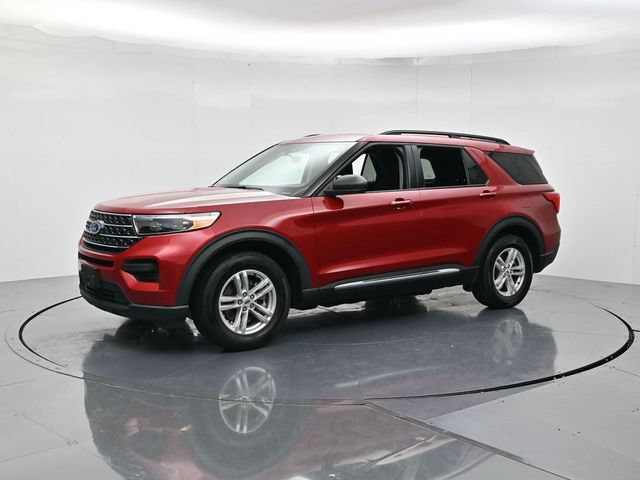 Certified 2023 Ford Explorer XLT RWD image 5