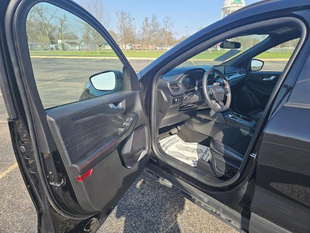 Certified 2025 Ford Escape ST-Line image 11