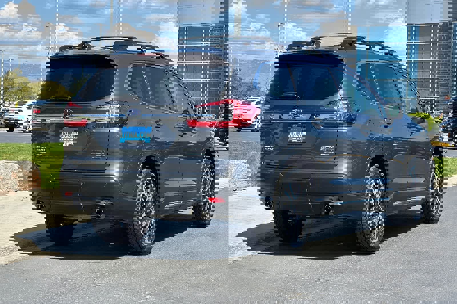 Used 2023 Subaru Ascent Limited w/ Technology Package image 5