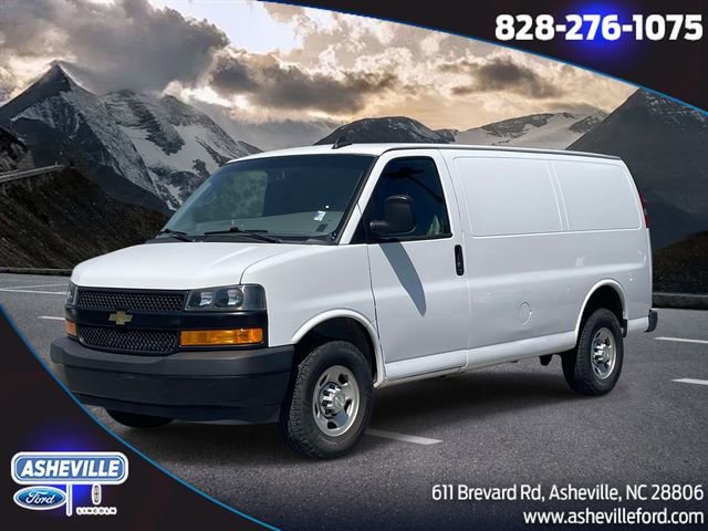 Used 2021 Chevrolet Express 2500 w/ Driver Convenience Package RWD image 1