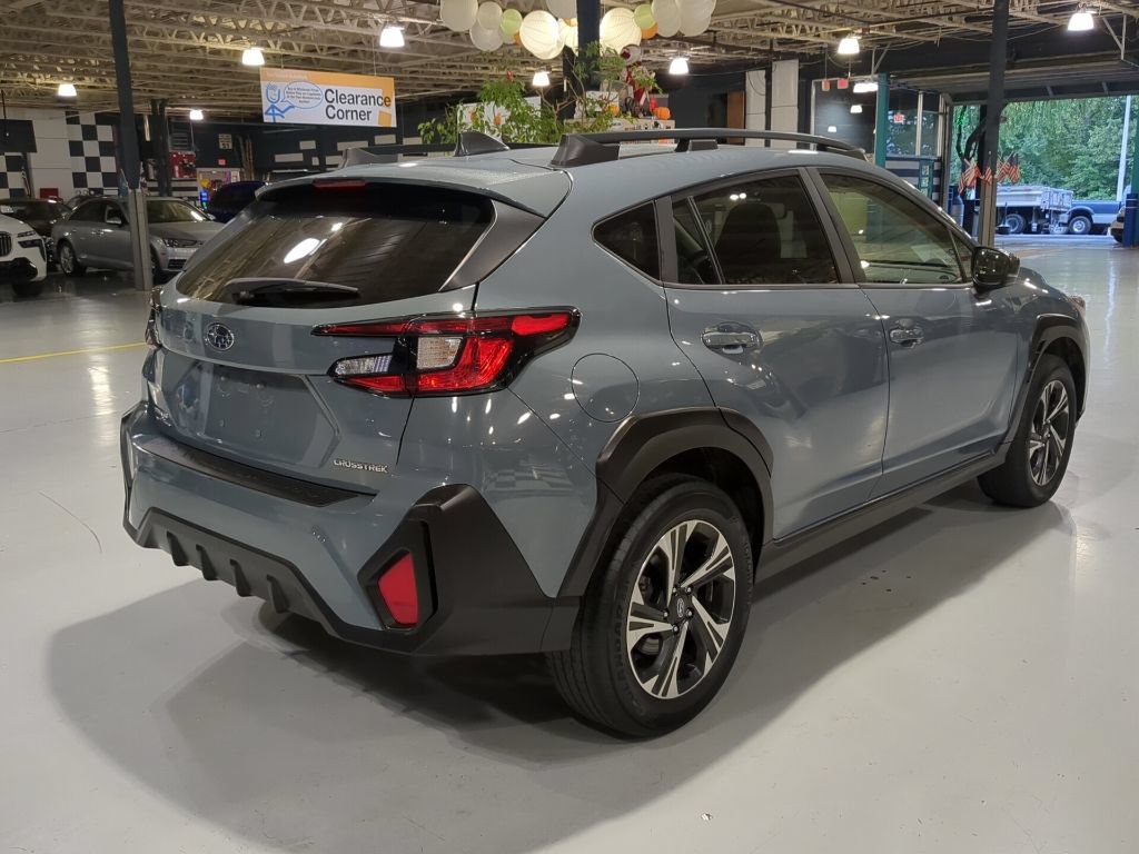 Used 2024 Subaru Crosstrek 2.0i Premium AWD/4WD image 8