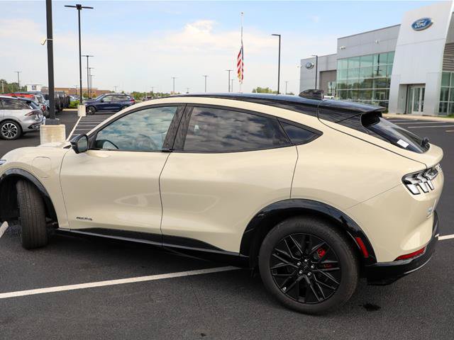 Certified 2025 Ford Mustang Mach-E Premium w/ Sport Appearance Package AWD/4WD image 15