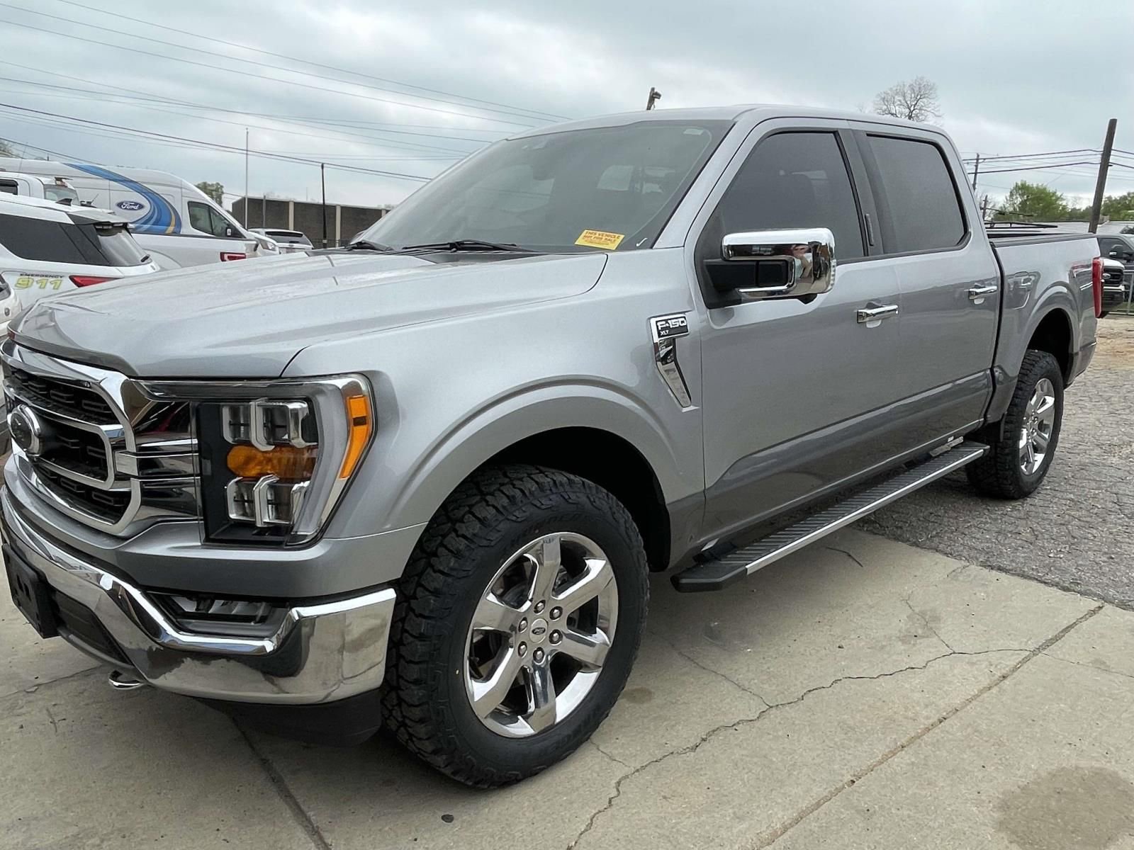 Certified 2021 Ford F150 XLT w/ Equipment Group 302A High image 10