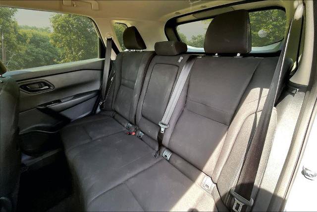 Used 2024 Nissan Rogue S AWD/4WD image 25