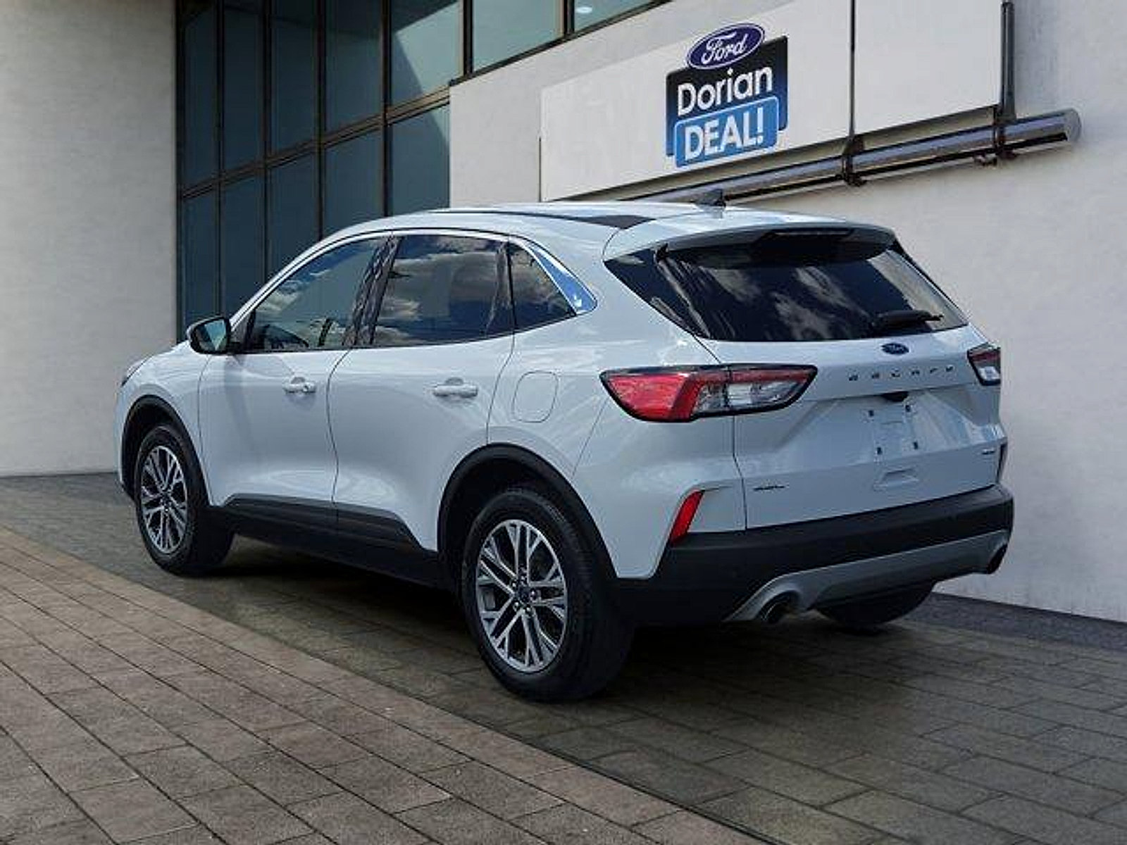 Certified 2022 Ford Escape SEL AWD/4WD image 5