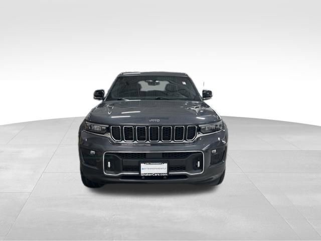 Used 2023 Jeep Grand Cherokee L Overland w/ Luxury Tech Group IV AWD/4WD image 10