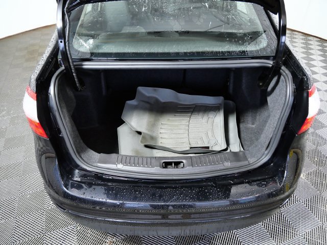 Certified 2017 Ford Fiesta SE FWD image 8
