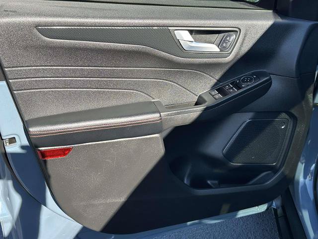 Certified 2024 Ford Escape ST-Line w/ Tech Pack #1 AWD/4WD image 8