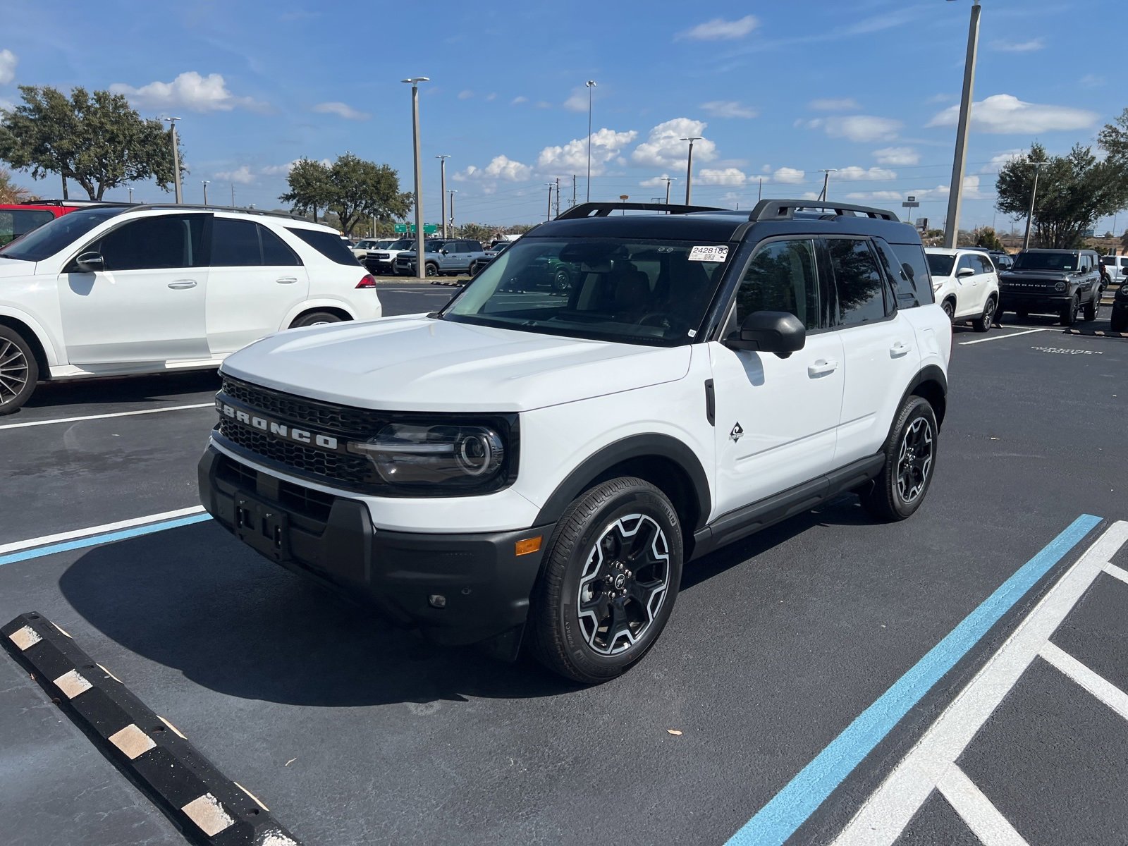 Certified 2025 Ford Bronco Sport Outer Banks w/ Outer Banks Tech Package+ image 18