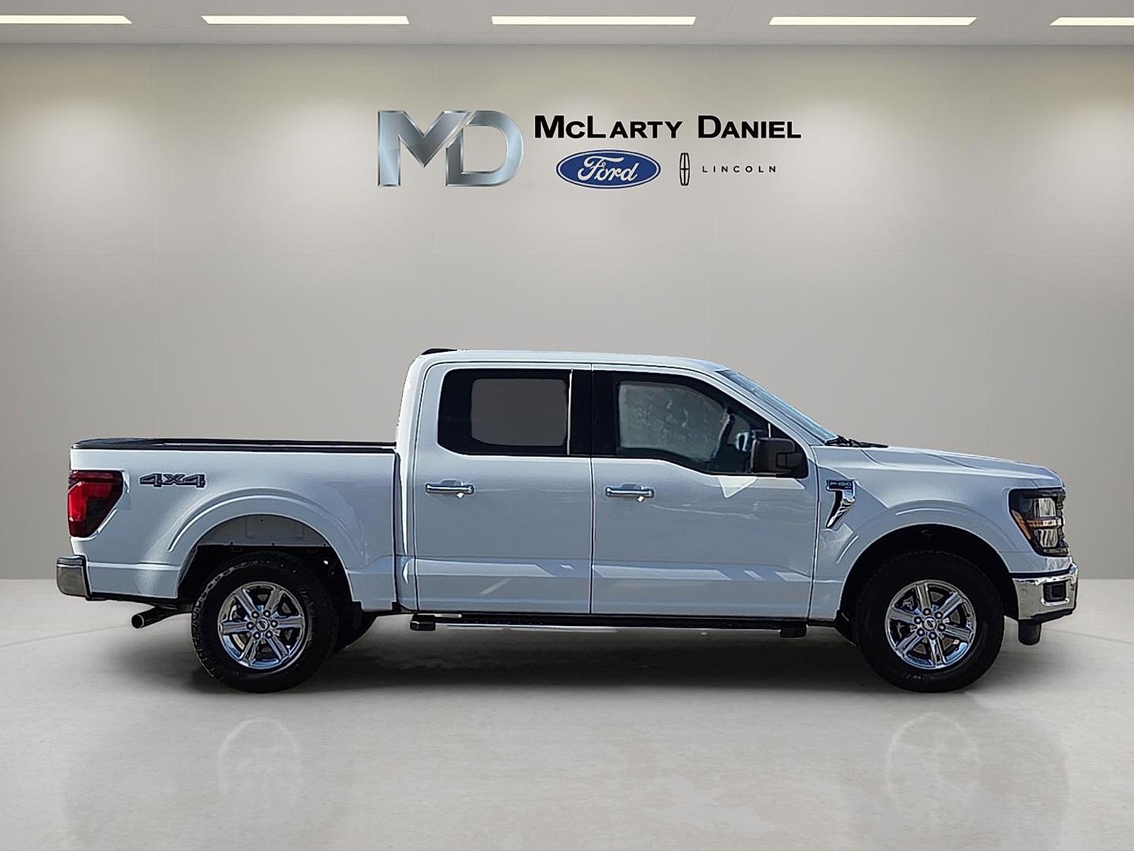 Certified 2025 Ford F150 XLT w/ Equipment Group 301A Standard image 6