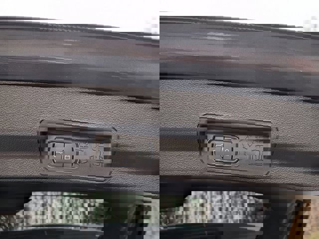 Certified 2023 Ford Explorer XLT w/ Equipment Group 202A image 33