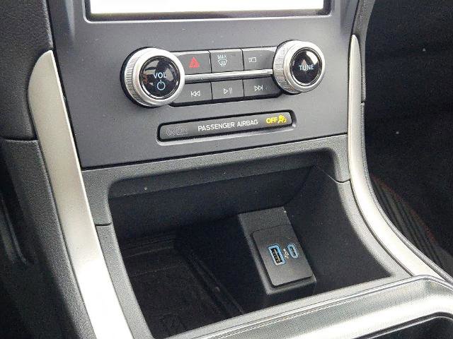 Certified 2022 Ford Edge ST-Line w/ Class II Trailer Tow Package image 29