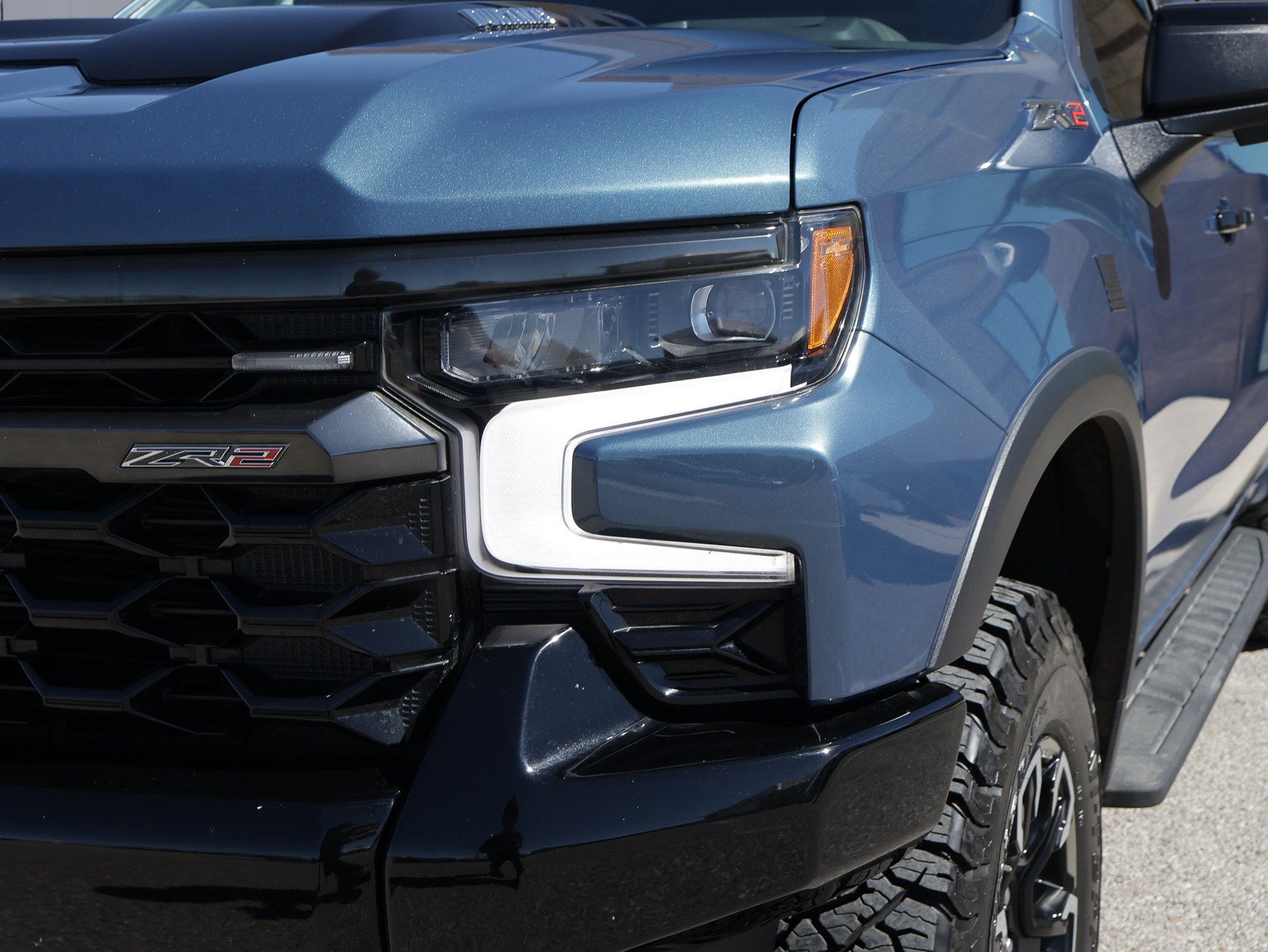 Used 2024 Chevrolet Silverado 1500 ZR2 w/ Technology Package AWD/4WD image 14