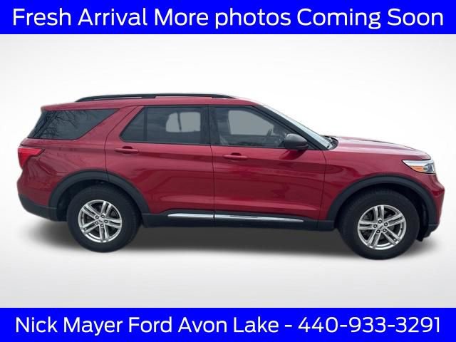 Certified 2022 Ford Explorer XLT w/ Equipment Group 202A image 3