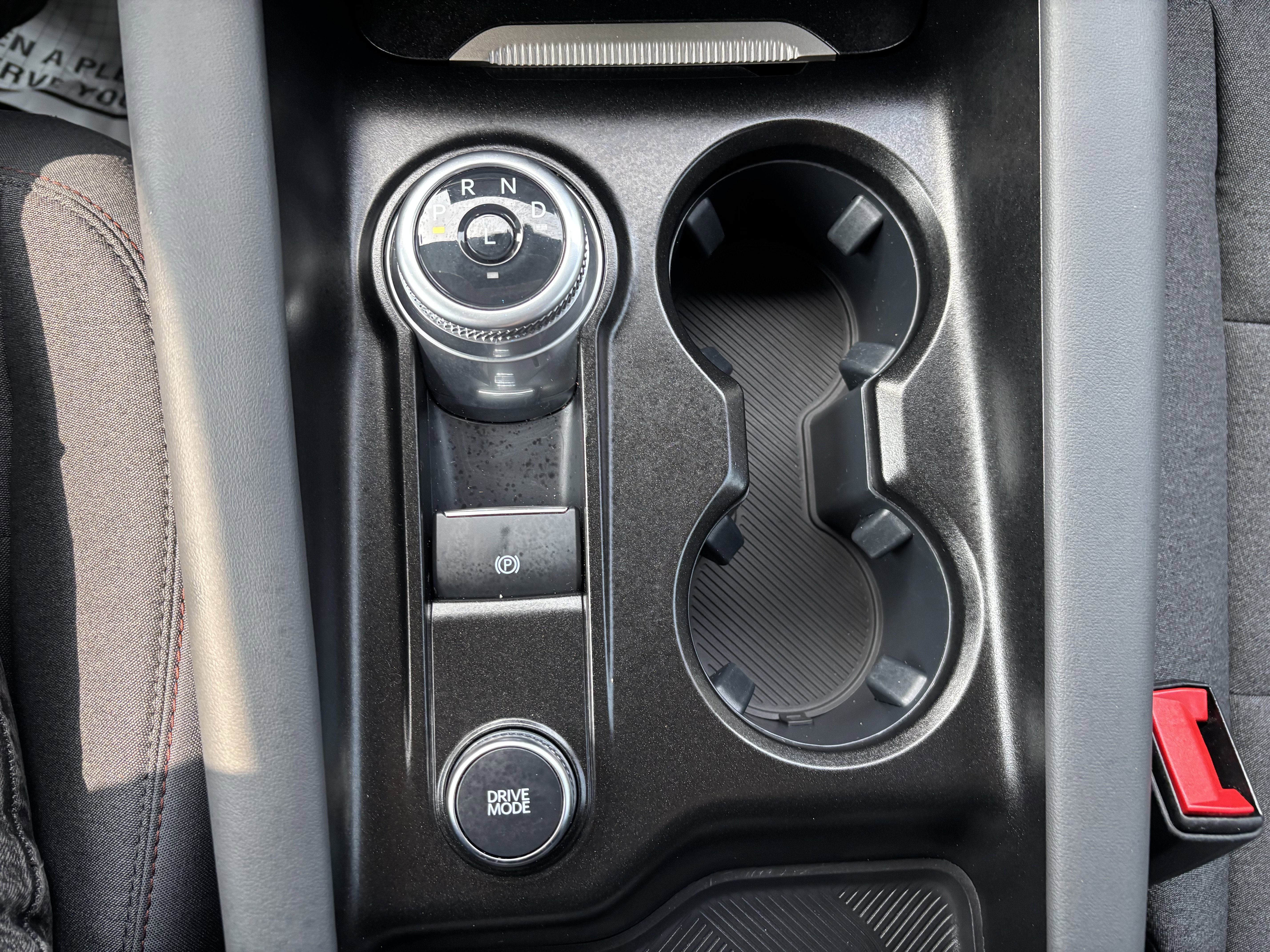 Certified 2025 Ford Explorer Active RWD image 36