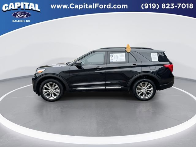 Certified 2023 Ford Explorer XLT w/ Equipment Group 202A image 3