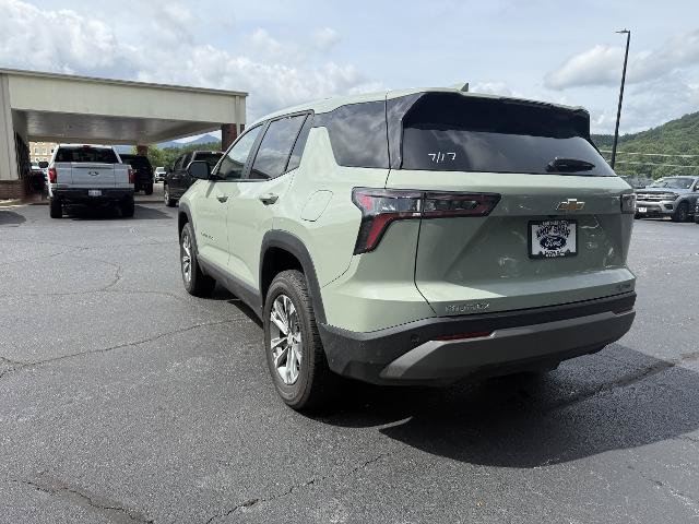 Used 2026 Chevrolet Equinox LT FWD image 12