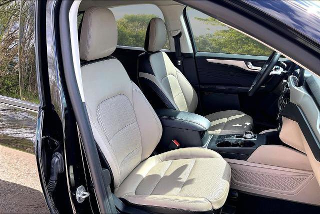 Certified 2022 Ford Escape SEL AWD/4WD image 7