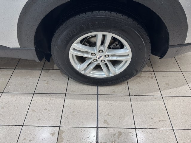 Certified 2021 Ford Explorer XLT w/ Equipment Group 202A AWD/4WD image 30