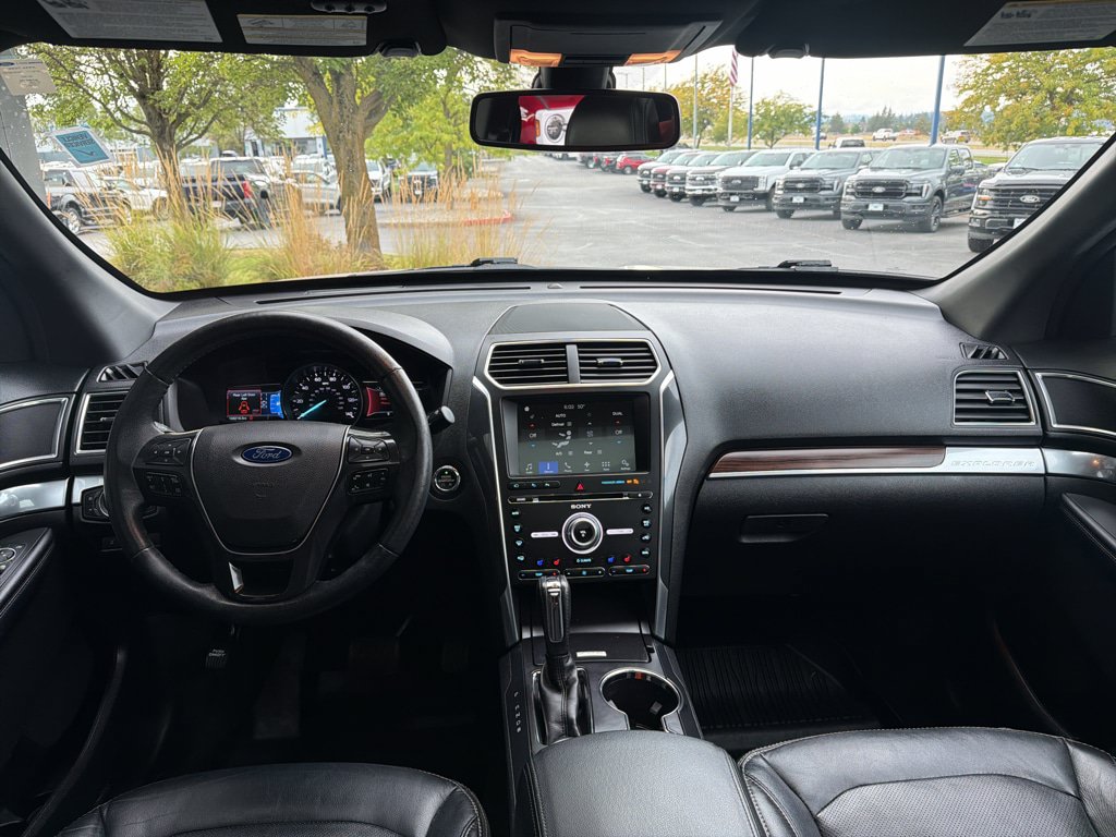 Certified 2017 Ford Explorer Limited AWD/4WD image 33