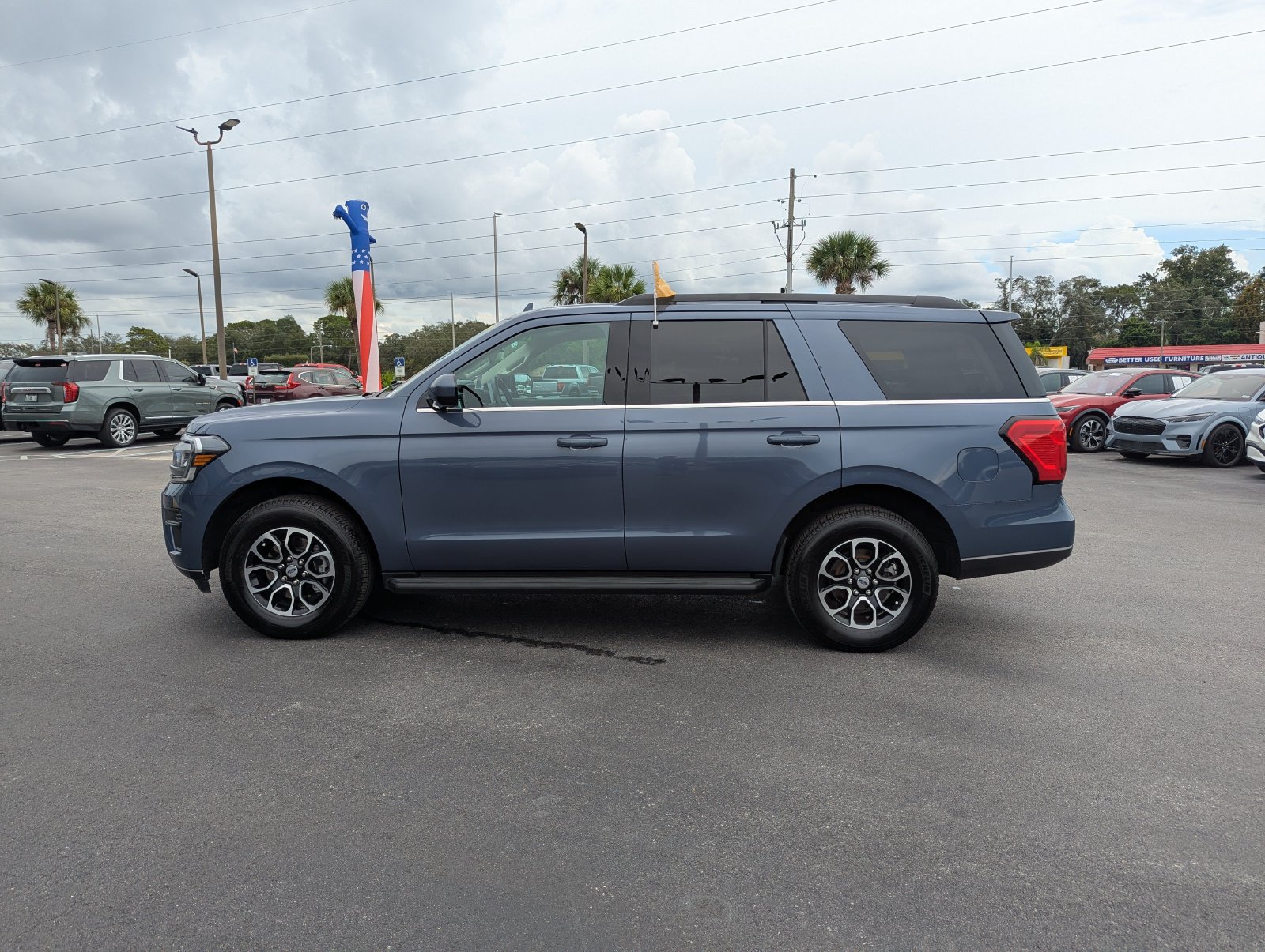 Certified 2023 Ford Expedition XLT RWD image 8