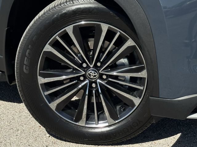 Used 2026 Toyota Grand Highlander MAX Platinum image 37