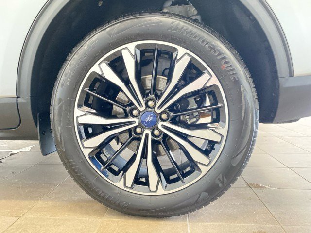 Certified 2022 Ford Escape SEL w/ SEL Stealth AWD Package image 25